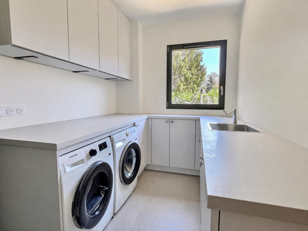 à vendre  Maison Divonne-les-Bains (01220)