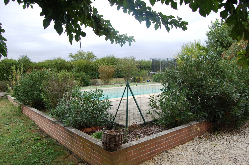 Vente Maison Mas en pierre 250 m2 sur 2000 m2 de terrain St ambroix