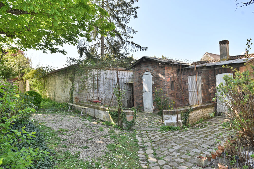 à vendre  Propriété/château Étampes (91150)