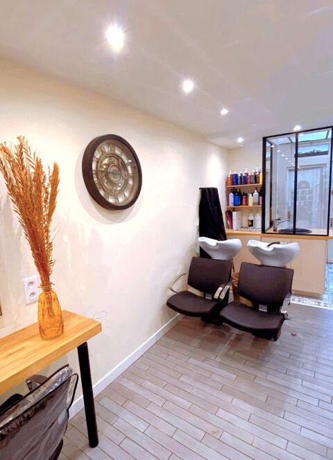 Salon de coiffure à céder en coeur de ville à Arpajon 36000 91290 Arpajon