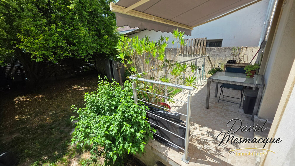 Vente Appartement T2 de 37 m2 en rez-de-jardin - cour boisée, terrasse et cave à Meulan centre Meulan en yvelines