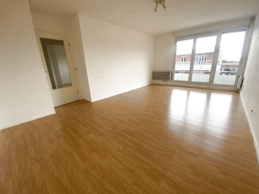 Vente Appartement T2 au dernier étage d'une copropriété trés bien entretenue et sécurisée, balcon et parking numéroté. DPE en C Lille