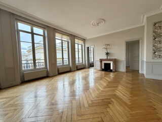  Appartement � vendre 8 pi�ces 296 m�