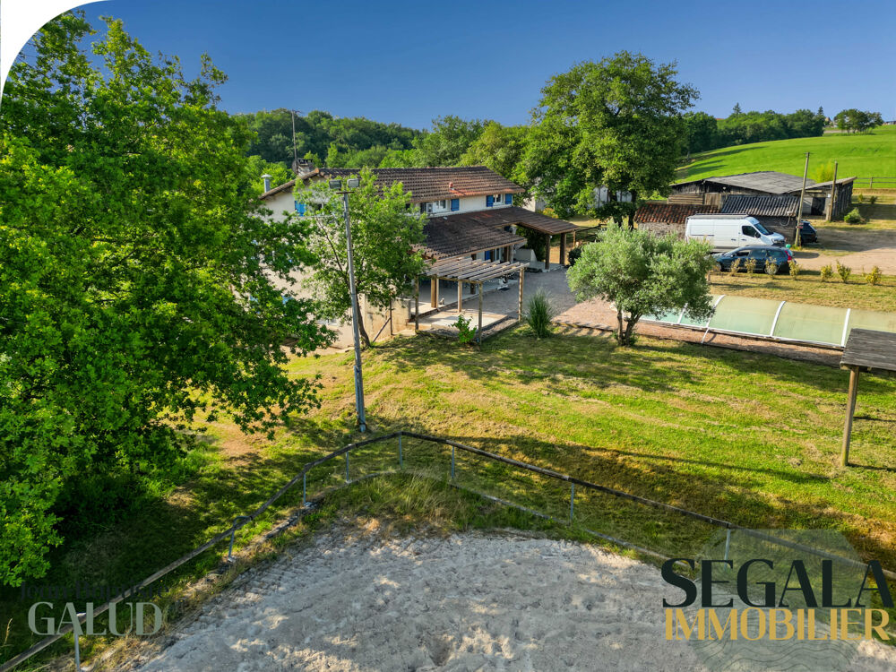 Vente Maison Propriété équestre avec gîtes   275 m2 habitables   Terrain de 43 474 m2 Monesties