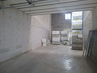  Parking / Garage à vendre 87 m²