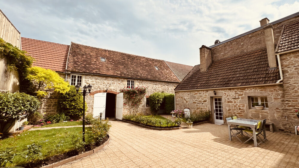 Vente Maison Charmante maison  au coeur de ROUVRAY avec dépendances en très bon état avec jardin d'env. 767 m2 346  500 €. Rouvray