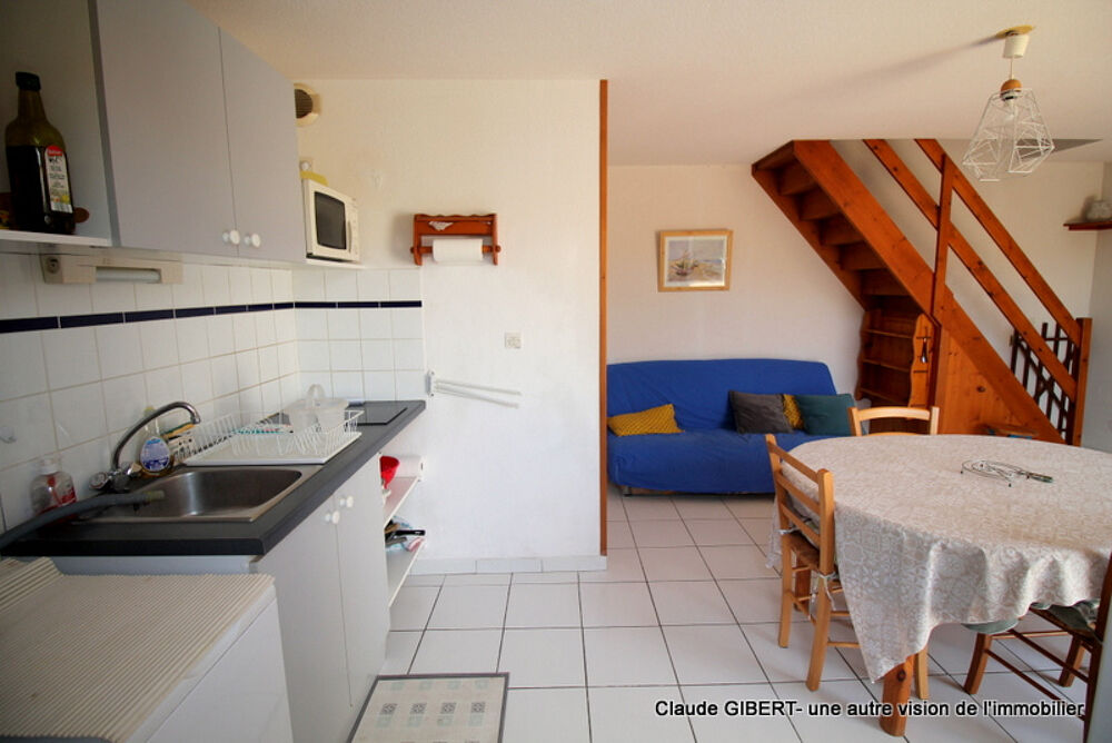 Maison 3 pièces en R+1 avec terrasse + place de stationnement privative à Frontignan