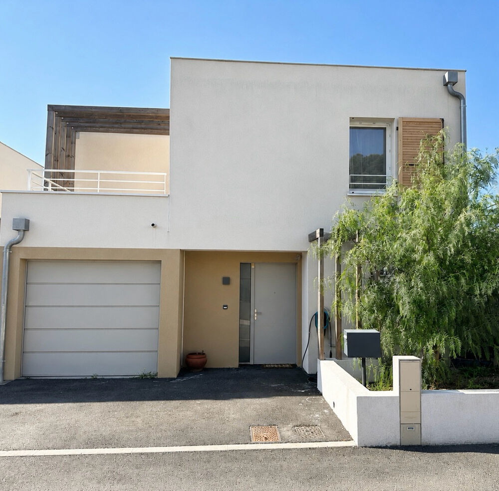 Vente Maison Maison de type 4 en R+1 construite sur une parcelle de 283 m2 Meyreuil 13590 Meyreuil