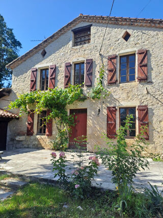 Maison  vendre 6 pices 248 m