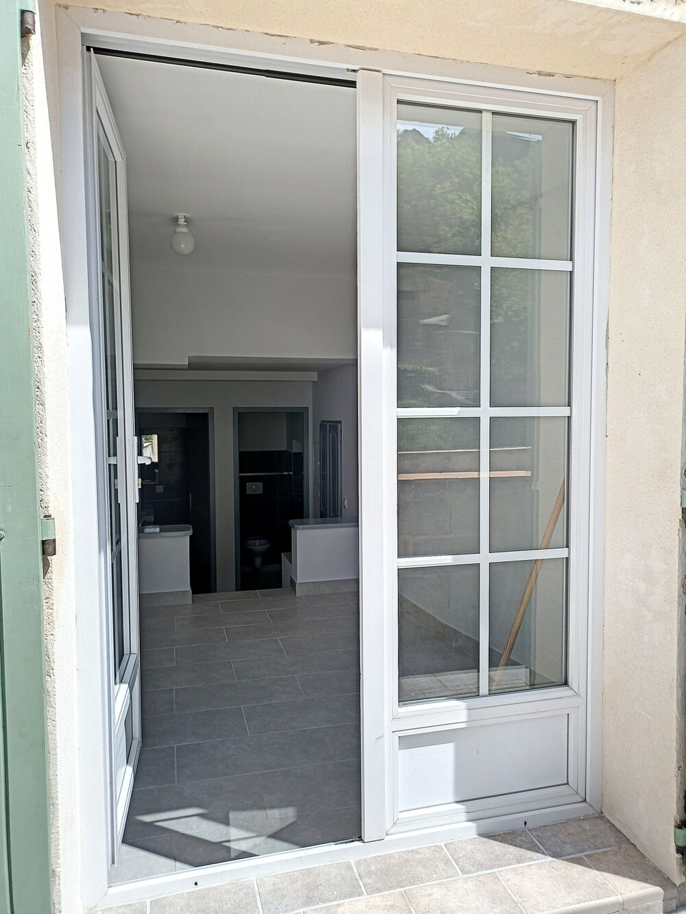 Location Appartement Appartement avec terrasse 3 pièces en location à Bollène avec JURISTIMMO Bollene