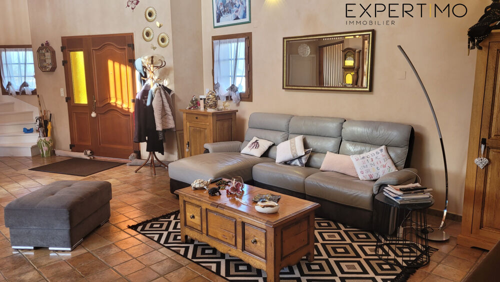 Vente Maison Belle demeure de 190 m2 habitables avec suite parentale au rez de chausse  2 minutes du FUTUROSCOPE. Chasseneuil du poitou