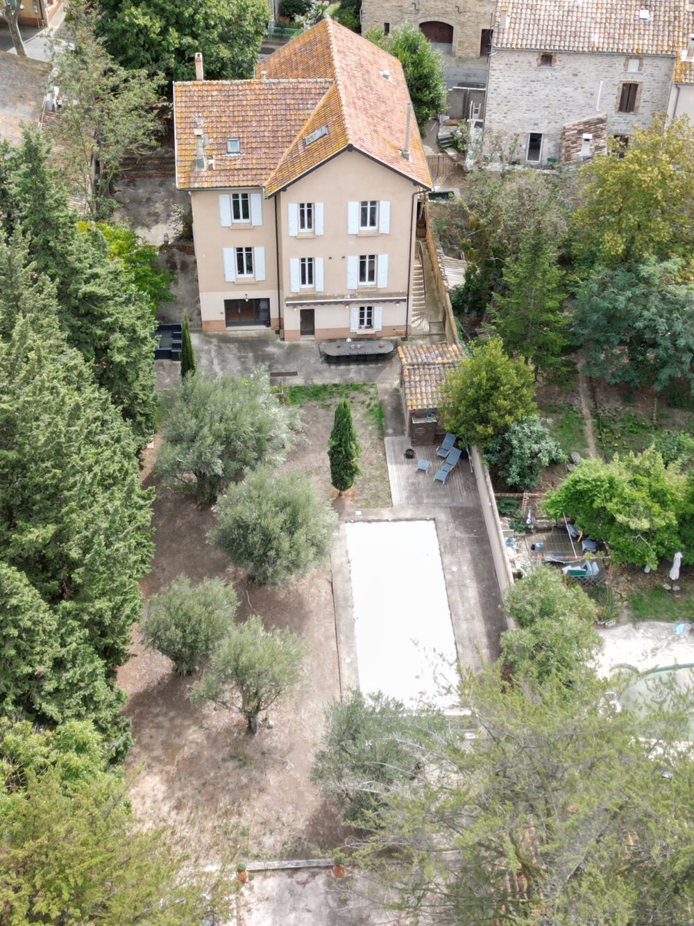 Vente Maison Maison de Maître F6 de 460 m2 avec piscine et terrain de 1350 m2 Villeneuve les corbieres
