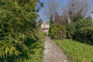  Maison à vendre 11 pièces 232 m²