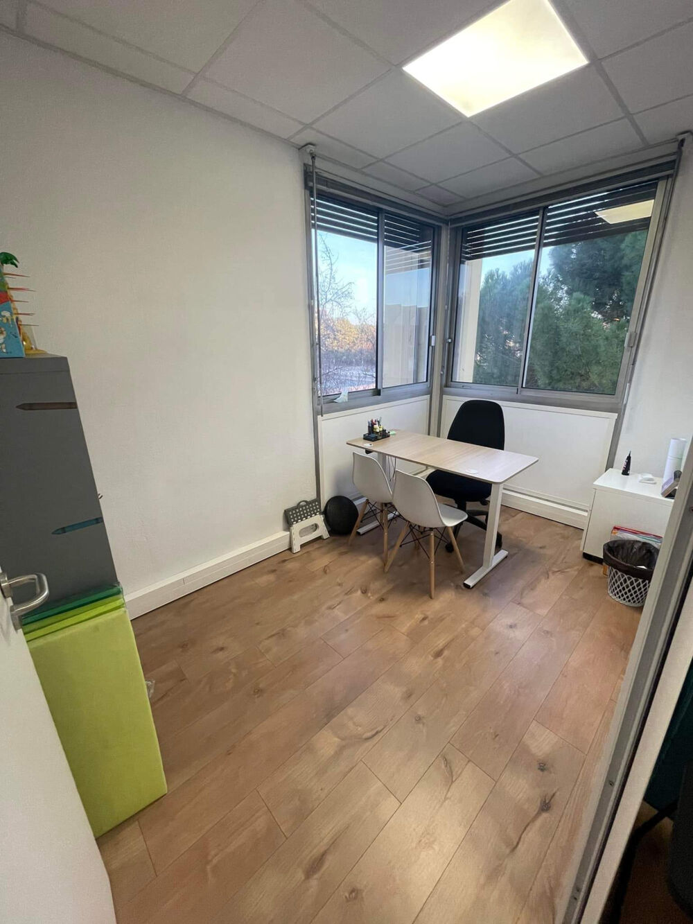   Aix en Provence ' Centre Paramédicale bureaux meublés ' Les milles