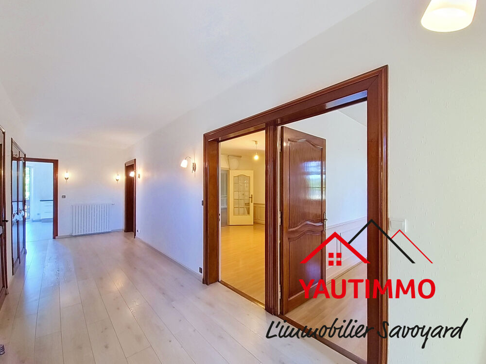 Vente Maison CRANVES-SALES   Maison 243 m2   Terrain 860 m2   5 chambres   Possibilité 2 appartements   Grand garage Cranves sales