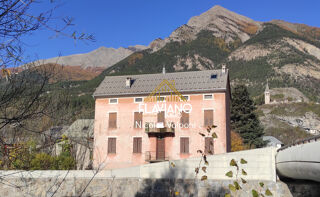  Maison  vendre 6 pices 250 m