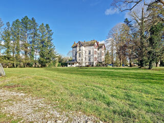  Proprit/chteau  vendre 15 + pices 1200 m