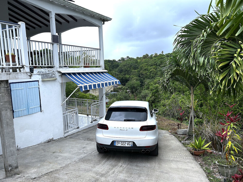 Location Maison Immense T3 en bas de villa Le gosier