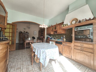  Propriété/château à vendre 10 pièces 230 m²