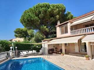  Remise / Grange � vendre 7 pi�ces 137 m� Allauch