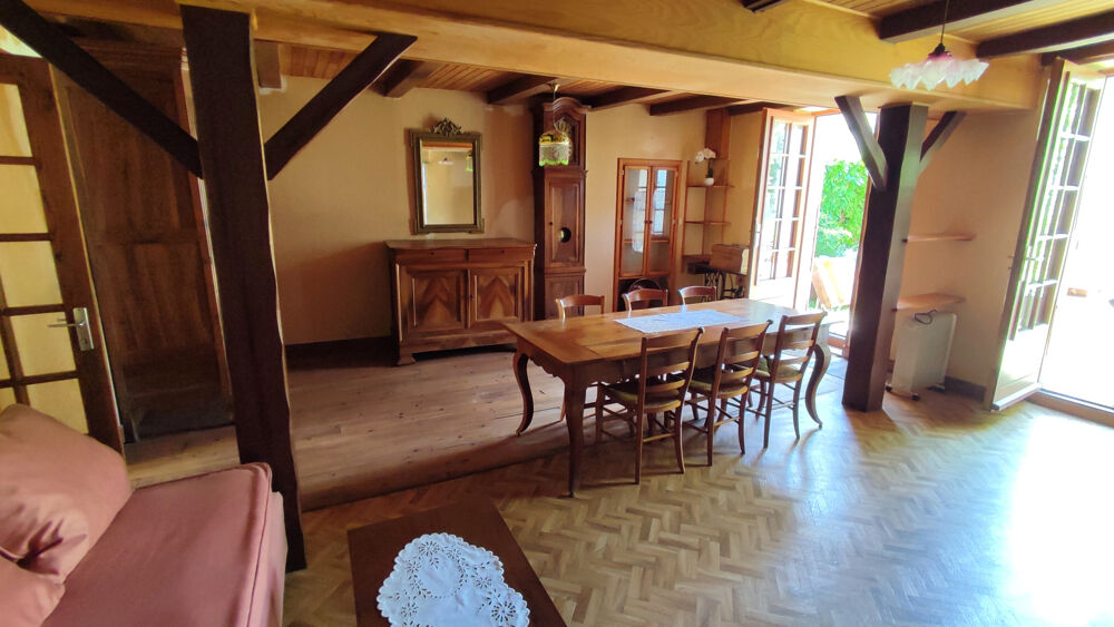 Vente Maison Maison de village avec coin de jardin et garage Crazannes