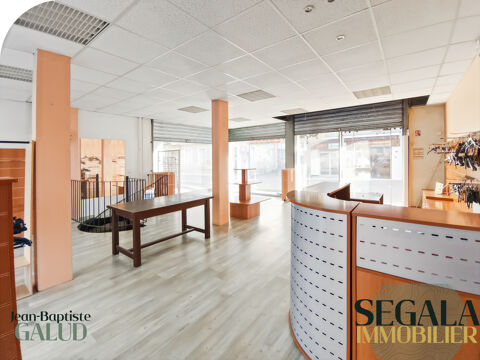  Local commercial 120 m2   emplacement central Carmaux   forte visibilité 