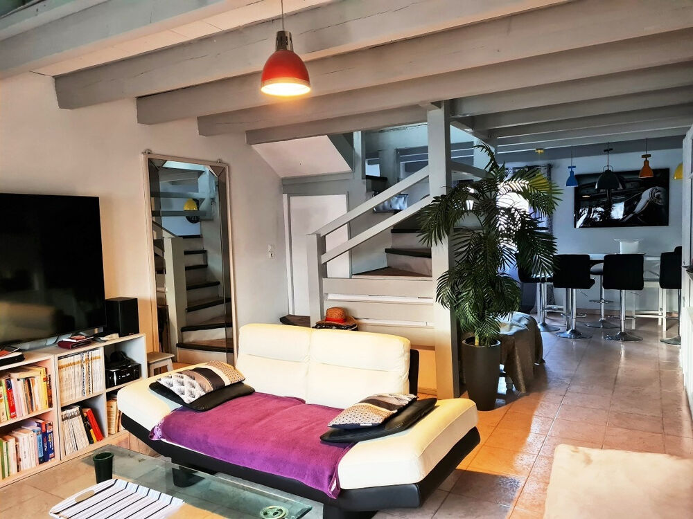 Joli appartement en duplex au 1er étage d'une maison de ville