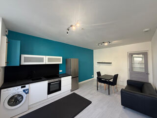  Appartement à louer 2 pièces 33 m²