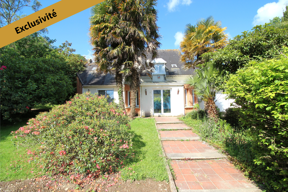 Maison 7 pièces 224 m² · à St Jean Brevelay · 224 m² · 239 000 €