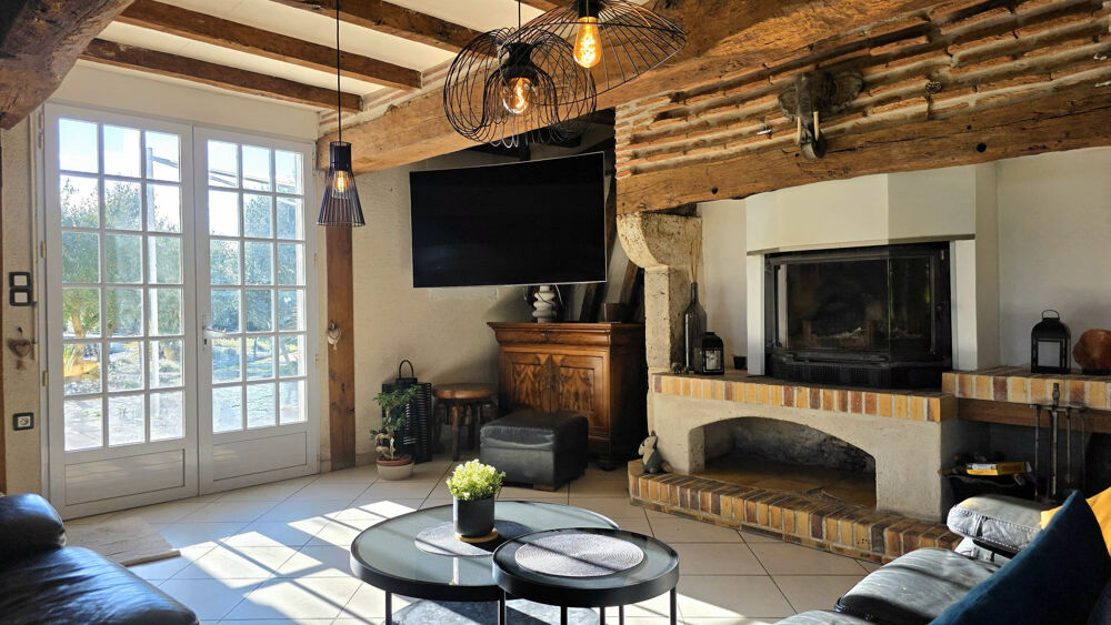 Vente Maison MAISON T7 - 159M2 EN CAMPAGNE AVEC DEPENDANCE, PISCINE, GARAGES ET JARDIN AUTOUR / PROCHE GABARRET Gabarret