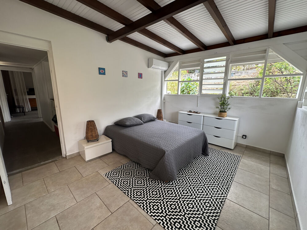 Vente Maison Exclusivite ZEOPIE Immobilier : villa plain pied comprenant 3 chambres sur terrain de 644 m2. Ste anne