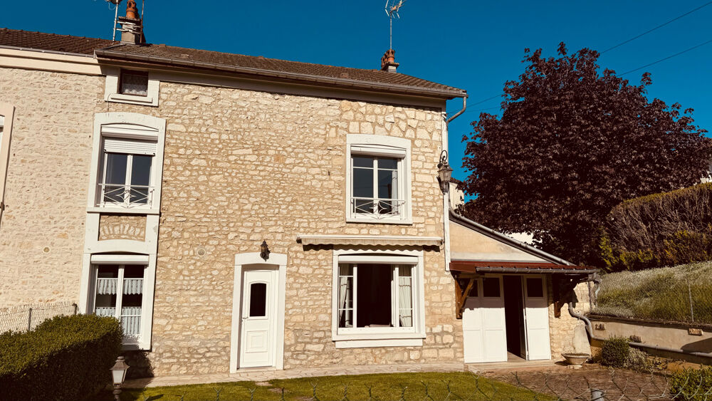 Vente Maison EXCLUSIVITE EXPERTIMO - Charmante maison en pierres apparentes à vendre à Epineuil au prix de 140 400 €. Epineuil