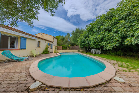   Sommires, maison T5 PLAIN PIED SUR PARCELLE DE 753 M2 piscine, garage. Maison - 5 pice(s) - 123 m