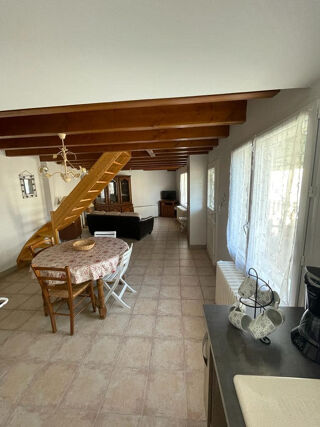  Remise / Grange � vendre 3 pi�ces 80 m� Junhac