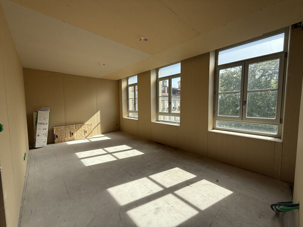 APPARTEMENT PLACE CARNOT