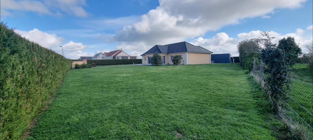 Maison contemporaine de plain-pied 158 m2 3 voir 4chambres Terrain 2 000 m2