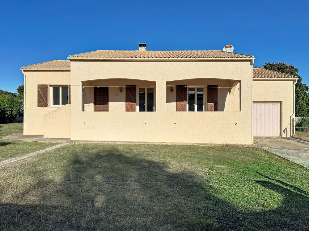 Maison de plain-pied avec garage et terrain piscinable de 1 054 m2 Solaro 299 000 €