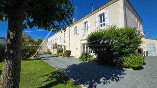  Propriété/château à vendre 11 pièces 650 m²