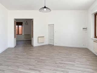  Appartement à louer 2 pièces 45 m²