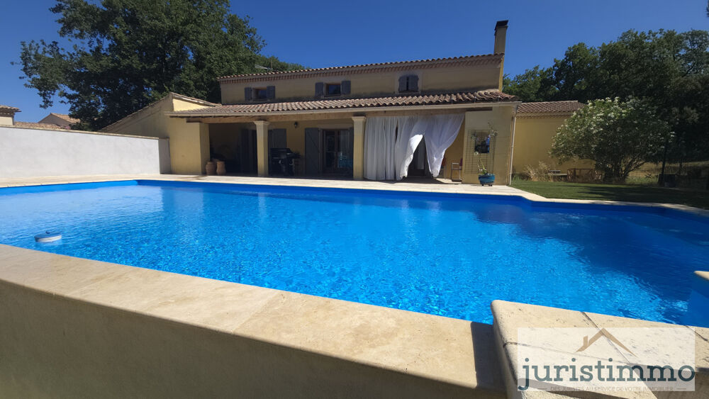 Grande Maison avec Piscine à Débordement à Uchaux sur 3000m2