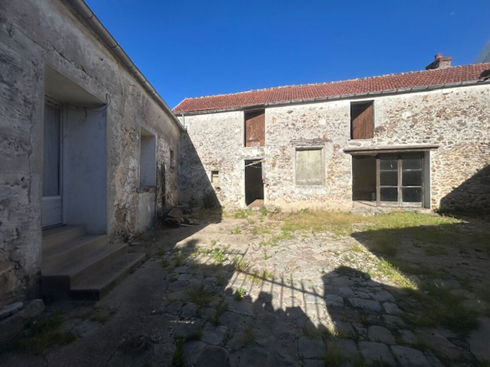MARCOUSSIS - ENSEMBLE IMMOBILIER A RENOVER - 210 m2 utiles - GRANGE ET DEPENDANCES - Idéal investisseur