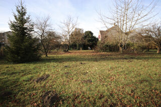  Terrain à vendre 832 m²