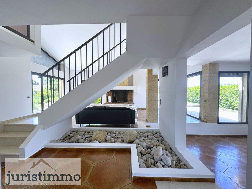 Vente Maison Maison d'architecte, avec garage, piscine et jardin Ste cecile les vignes