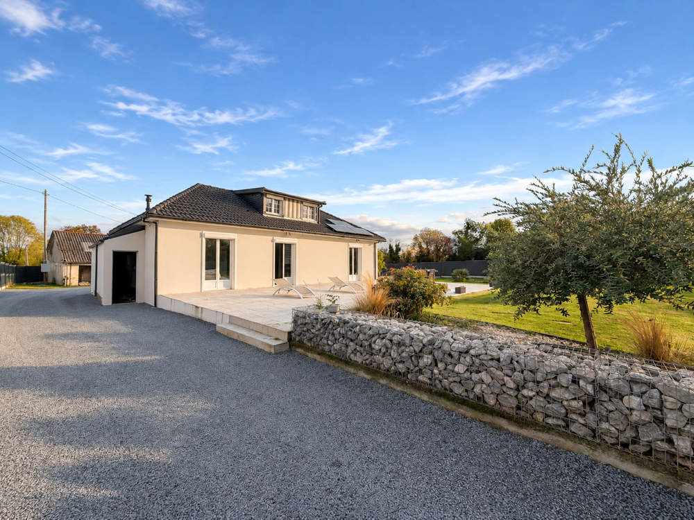 Vente Maison HONFLEUR - MAISON 135 M2 - JARDIN - TERRASSE - DÉPENDANCE - 4 CHAMBRES Honfleur