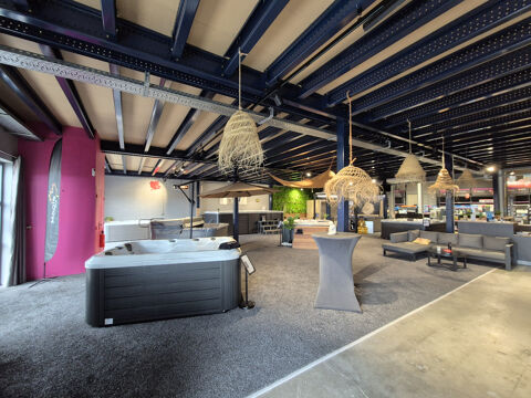 Local commercial 1000m2 Saint-Esteve 850000 66240 St esteve