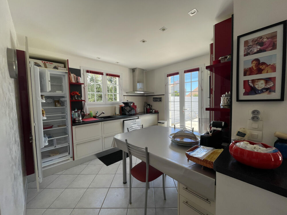 Vente Maison Maison plain-pied de 1975 avec 3 chambres et une pièce complémentaire Les sables d olonne