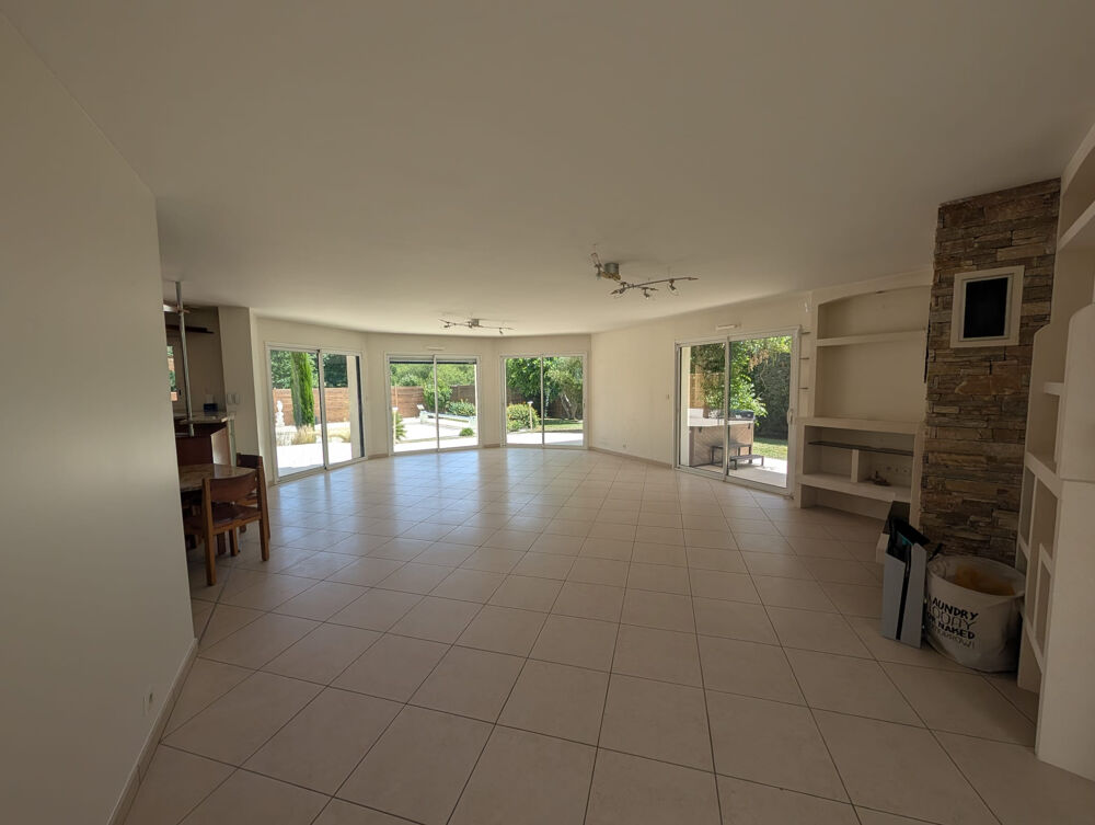 Vente Maison Belle maison avec 5 chambres La roche sur yon