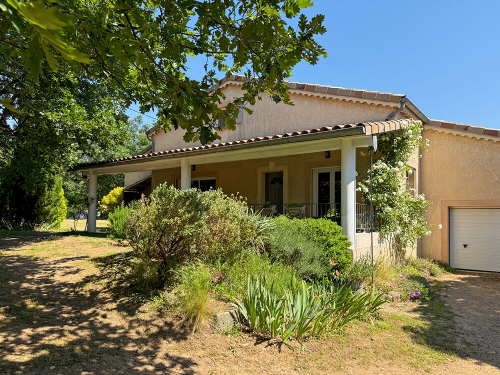 Belle Maison Familiale avec Piscine Terrain Arboré 1 730 m2 Ailhon