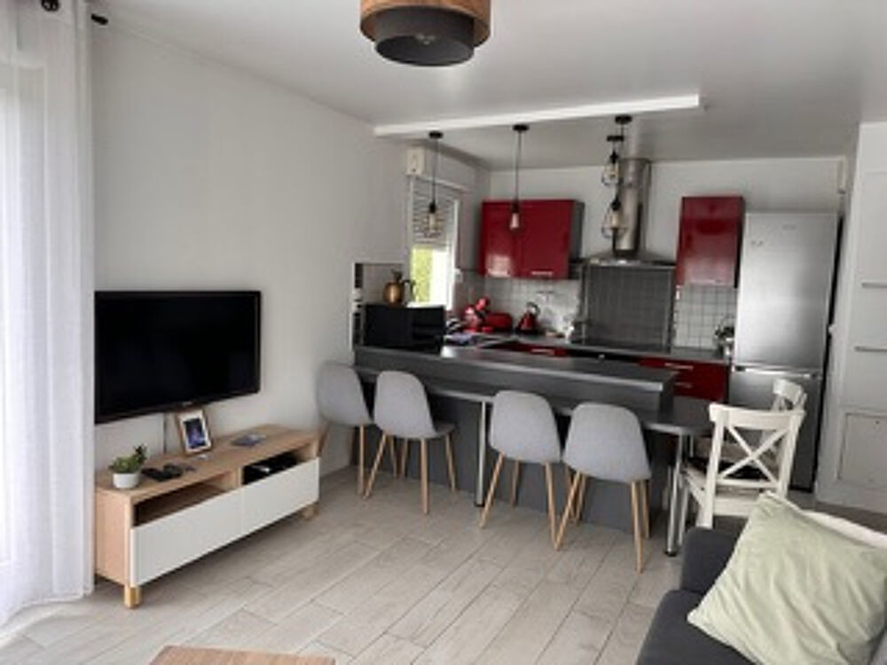 APPARTEMENT 3 PIECES MEUBLE TERRASSE vue sur parc