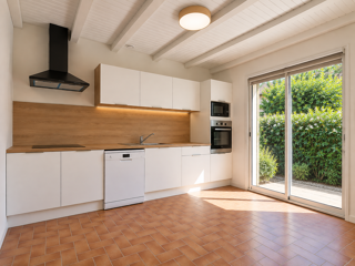 Vente Maison VILLA FAMILIALE 165 M2   7 CHAMBRES, CALME ET BEAUX VOLUMES Marignane